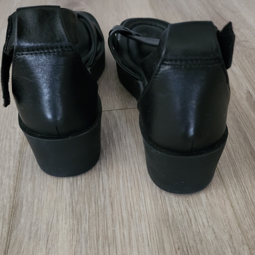 Franco Sarto Black Strappy Sandals - Picture 2 of 3